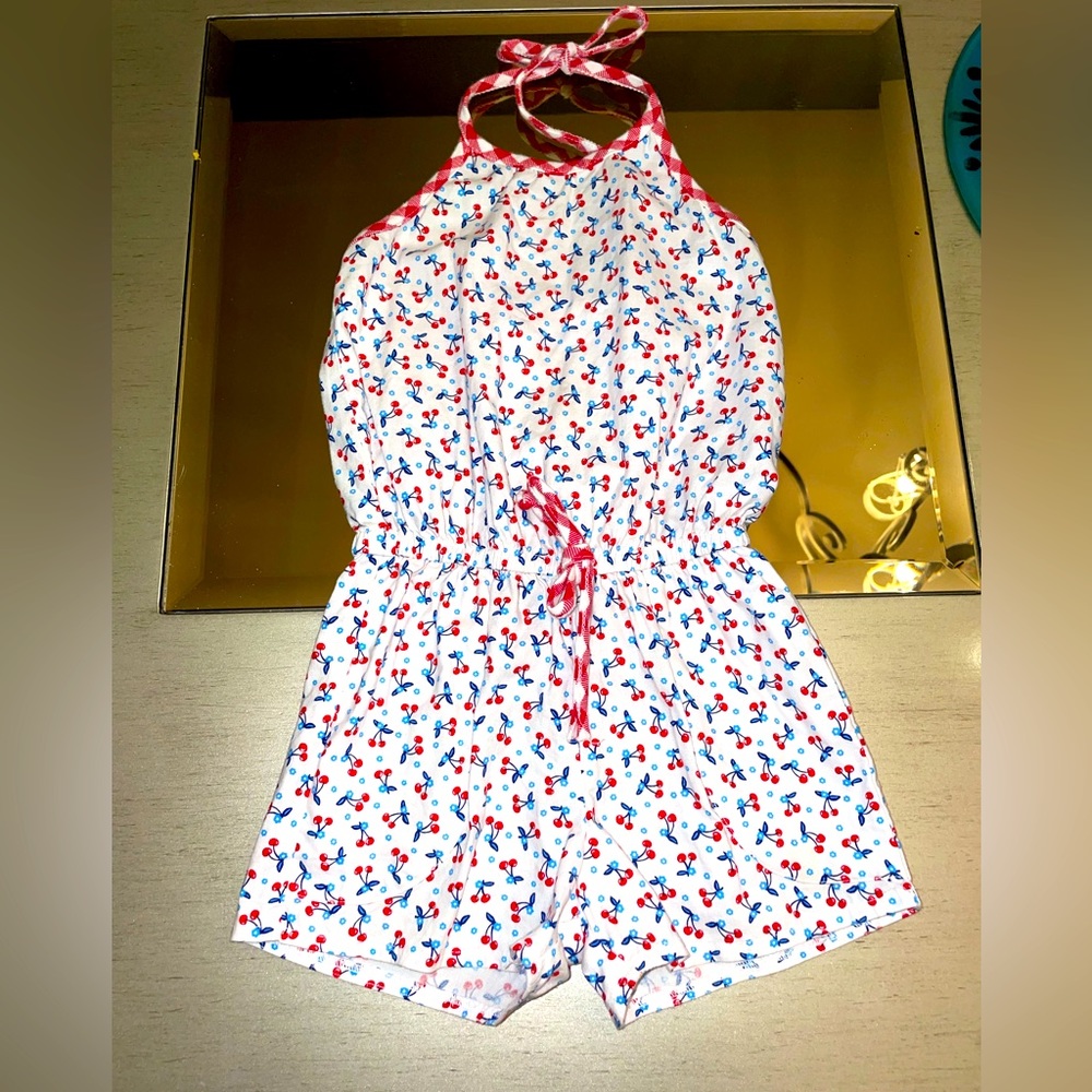 Cherry print romper 5t excellent condition